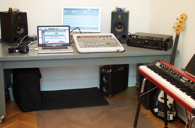 Studio 2
